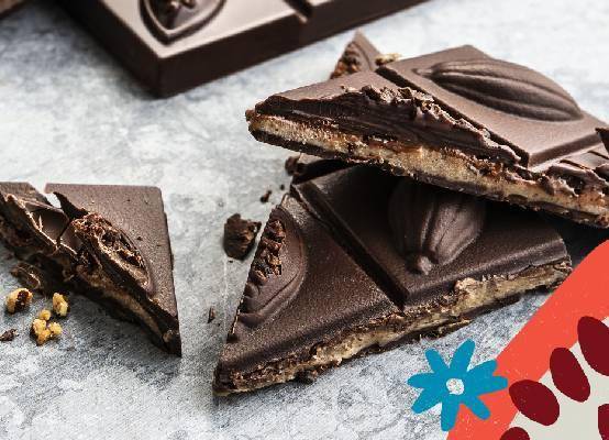 Plant-based chocolate tablet