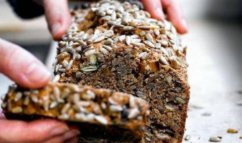 Tasty & nutritious wholegrain bread