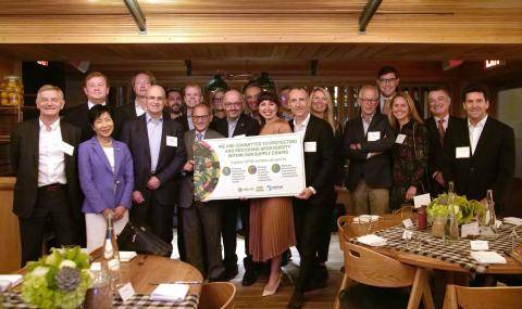 Group Picture Signing of One Planet Business for Biodiversity (OP2B)