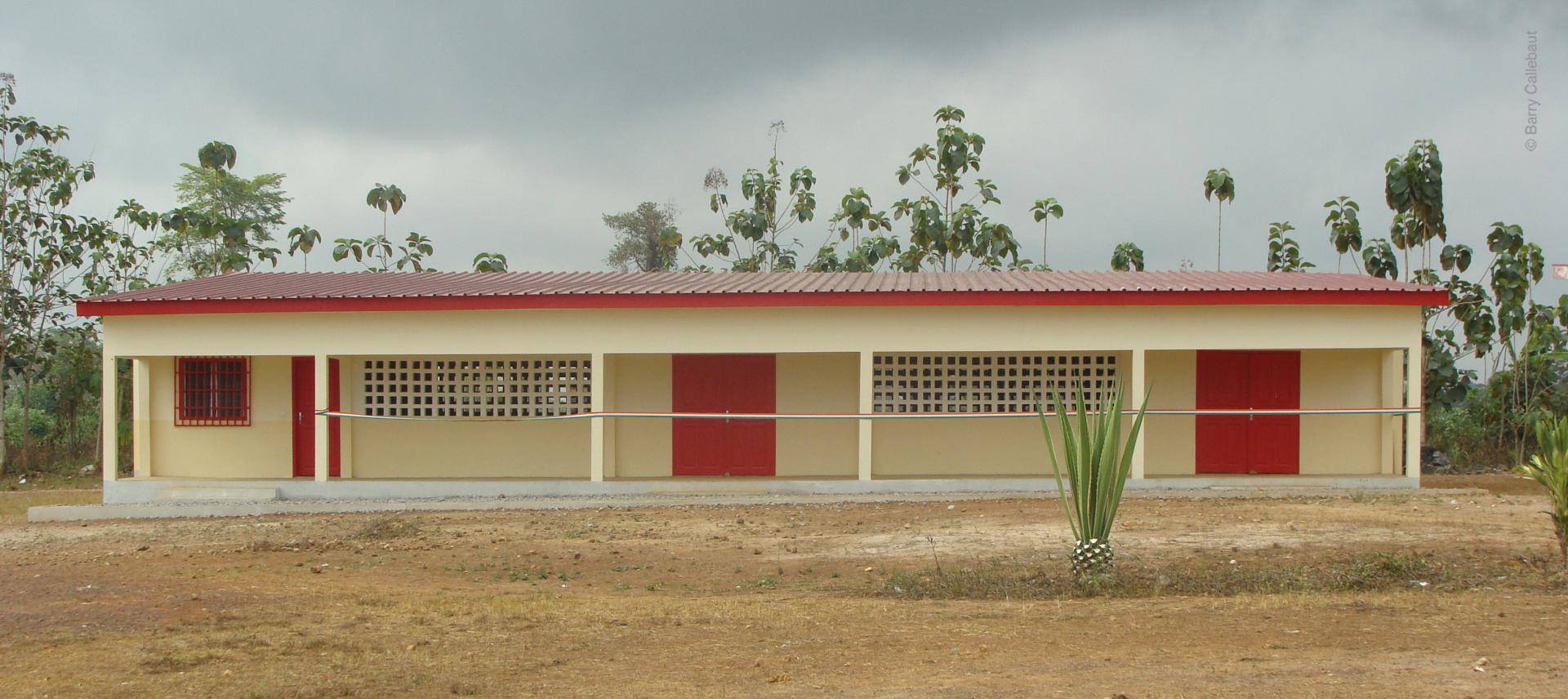 Block of classrooms, Akoupé College, Côte d'Ivoire