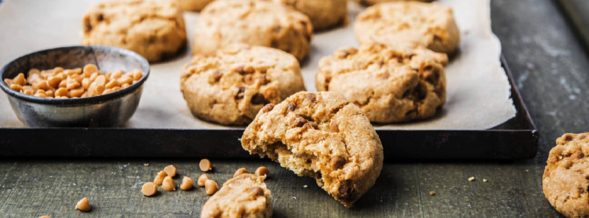 Homemade Caramel Chocolate Chips Biscuits