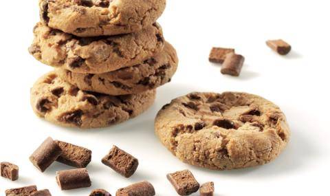 Sugar reduced chocolate chip