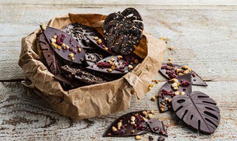 Tablets Snacking Dark Milk Chocolate Decorations Nuts