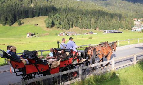Chairman's Award 2018 horse tour in Davos