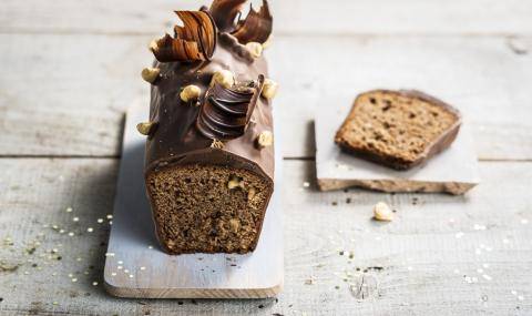 Nutty chocolate ganache cake