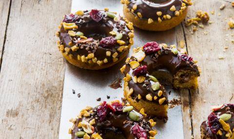 Donuts with dark chocolate and a hazelnut filling without added sugar