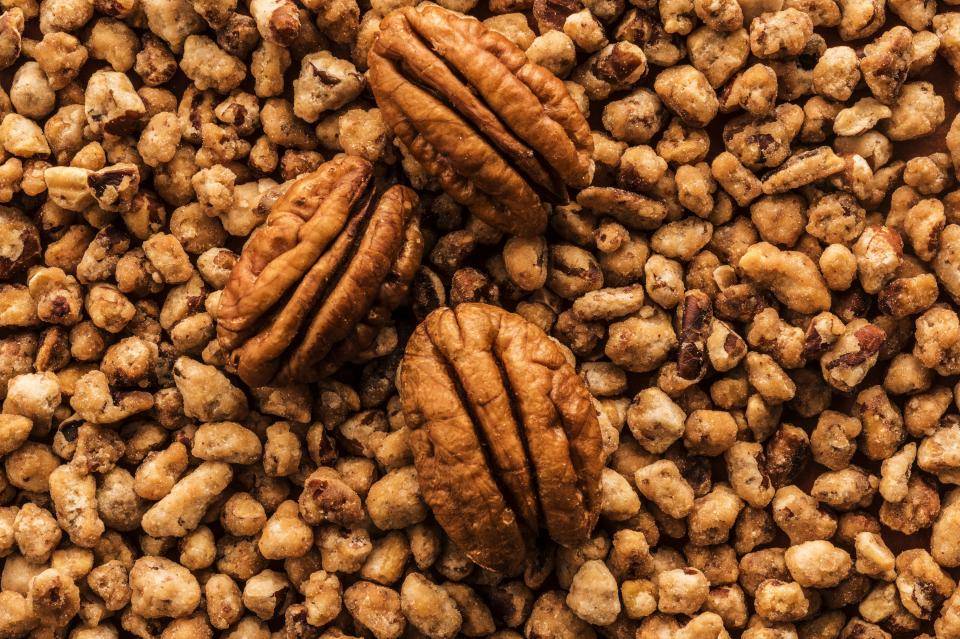 Caramelized nuts range 