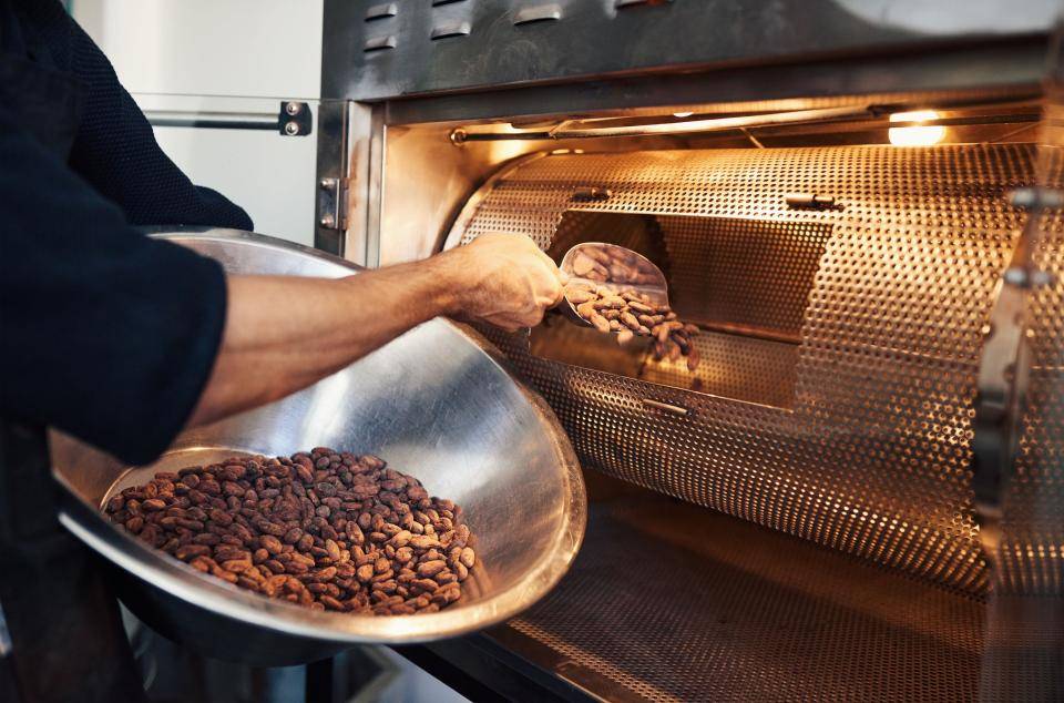 Tostado habas cacao