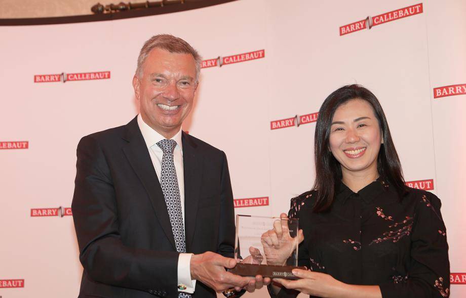 Mrs. Chiew Phing Phuah - Chairman Award