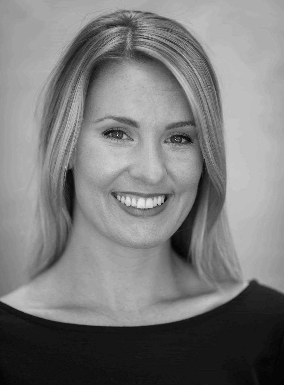 jenna McFarland - headshot