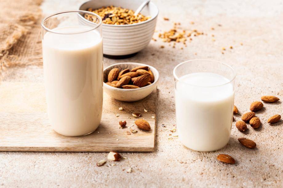 NUT DRINKS ALMONDS - La Morella
