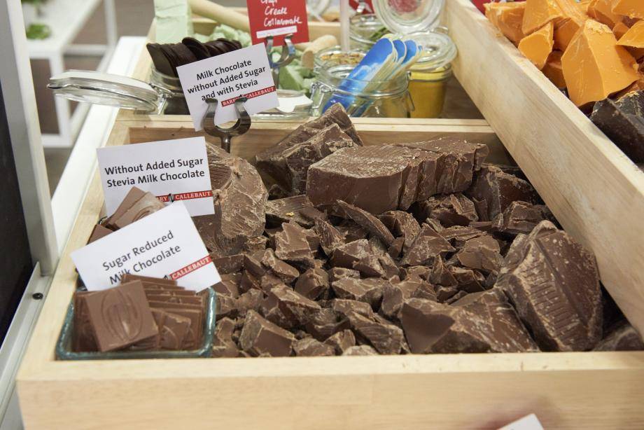 Sugar reduced chocolate