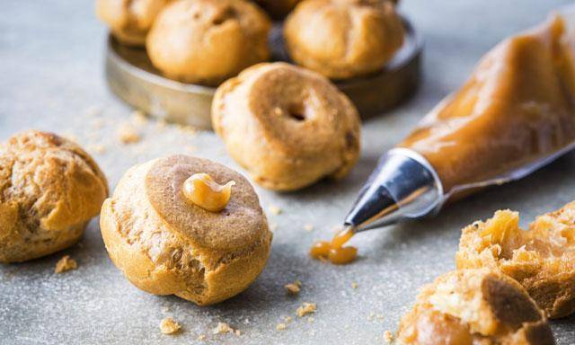 Choux pastry with soft caramel filling