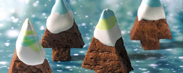 Brownie Christmas Trees with chocolate drip