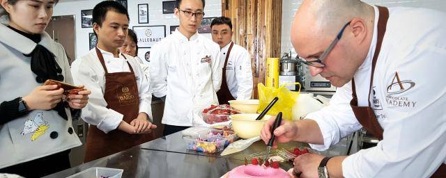 Chef training at Chocolate Academy center Shanghai