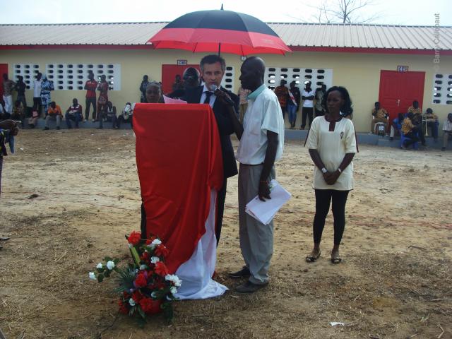 Inauguration ceremony, Akoupé College, Côte d'Ivoire