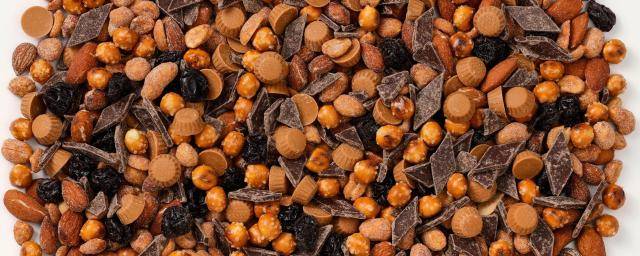 Peanut butter trail mix with nuts, chocolate, and mini peanut butter cups