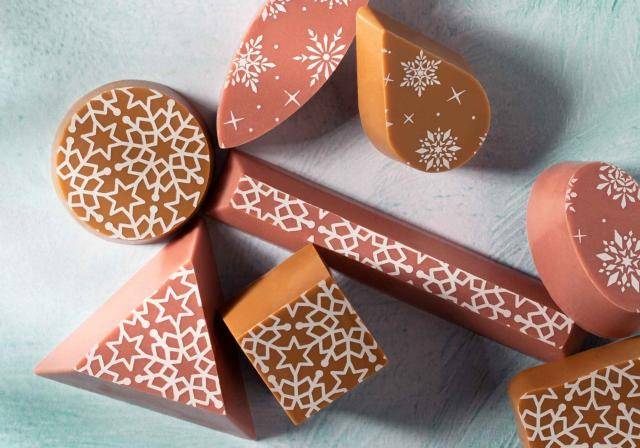 Ruby chocolate and Caramel chocolate pralines, white, snowflake-inspired transfer 